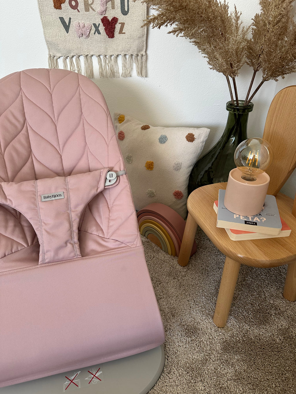 BabyBjörn lehátko Bliss Woven Petal Dusty Pink